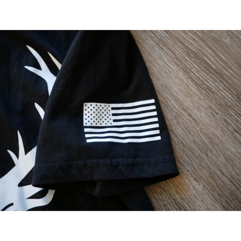 Bucked Up Mens Black Graphic‎ T-Shirt Deer Head Logo American Flag Sleeve Small - Picture 4 of 4